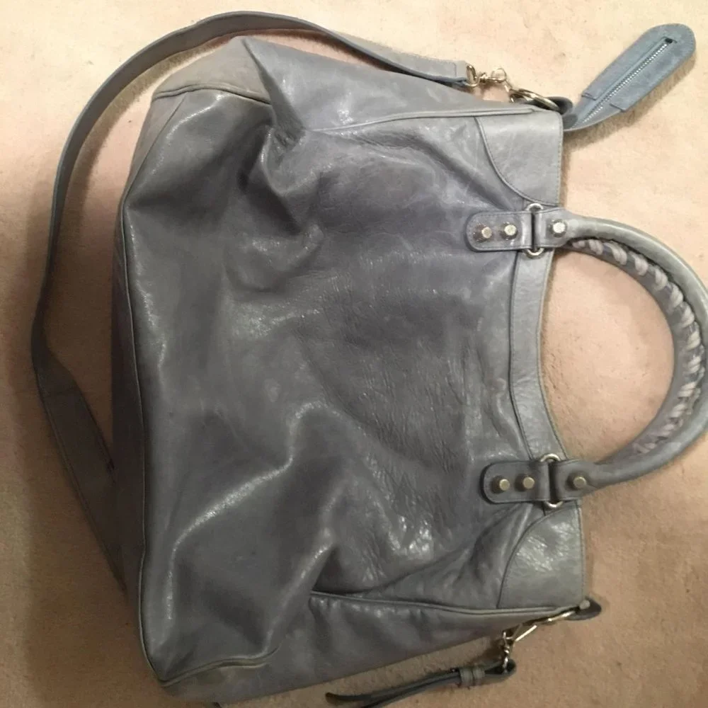 authentic Balenciaga "velo" bag - Picture 7 of 7